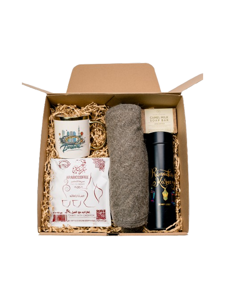 коробка 1 без надписей Оставьте себе память о незабываемом путешествии по эмирату Дубай, с эксклюзивным набором "Ароматы Востока: Погружение в культуру Дубая". Этот тщательно подобранный набор сувениров включает в себя уникальные элементы, которые раскрывают богатство и разнообразие культуры этого удивительного региона.